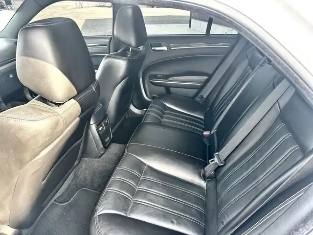 2022 CHRYSLER 300 S AWD - Photo 19