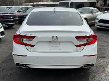 2018 HONDA ACCORD TOURING SEDAN - Photo 5