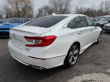 2018 HONDA ACCORD TOURING SEDAN - Photo 6