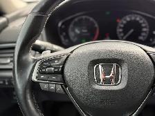 2018 HONDA ACCORD TOURING SEDAN - Photo 17