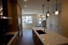 Orchards 4 Bed 3 Bath Home Dbl Garage SW Edmonton - Photo 3