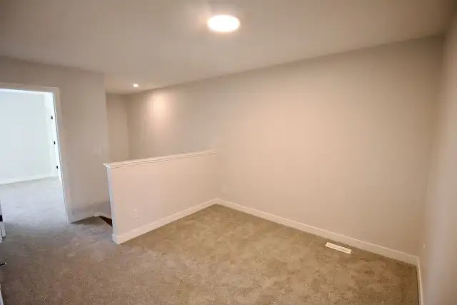 Orchards 4 Bed 3 Bath Home Dbl Garage SW Edmonton - Photo 12