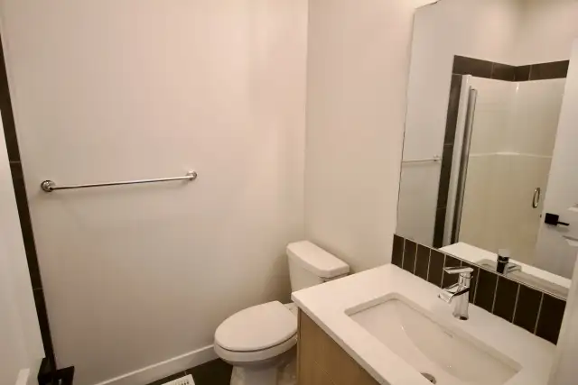 Orchards 4 Bed 3 Bath Home Dbl Garage SW Edmonton - Photo 20