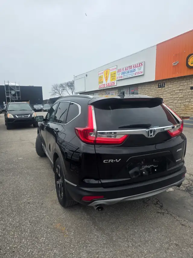 2018 Honda CR-V Touring - Photo 3