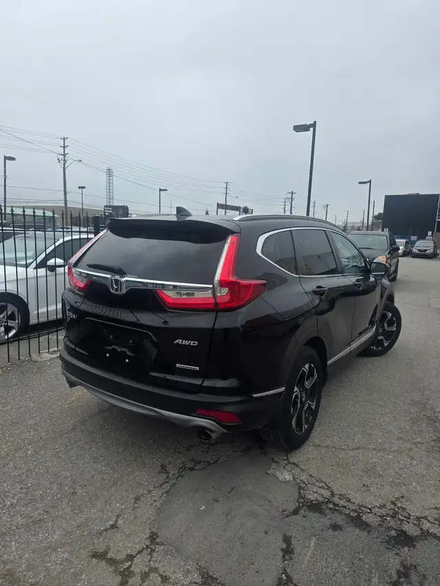 2018 Honda CR-V Touring - Photo 4