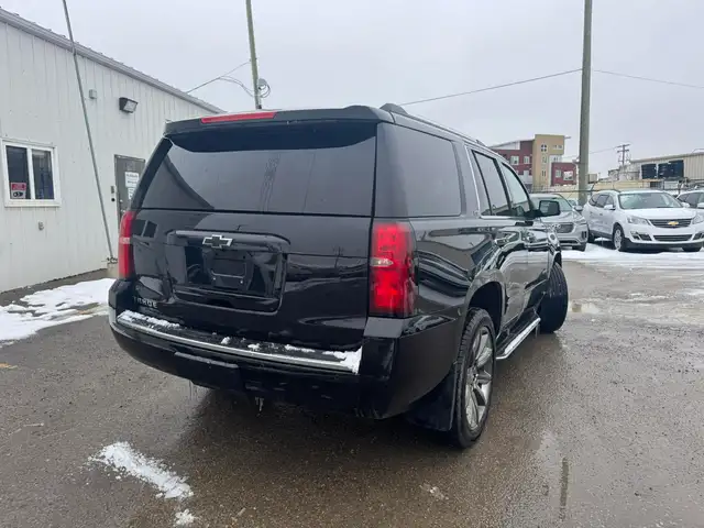2016 Chevrolet Tahoe LTZ - Photo 3