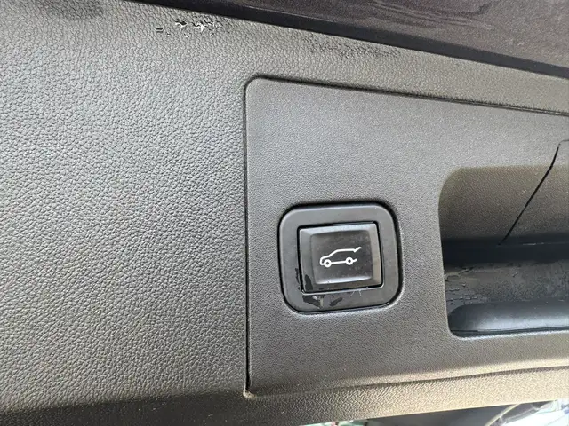 2017 Cadillac XT5 Platinum - Photo 4