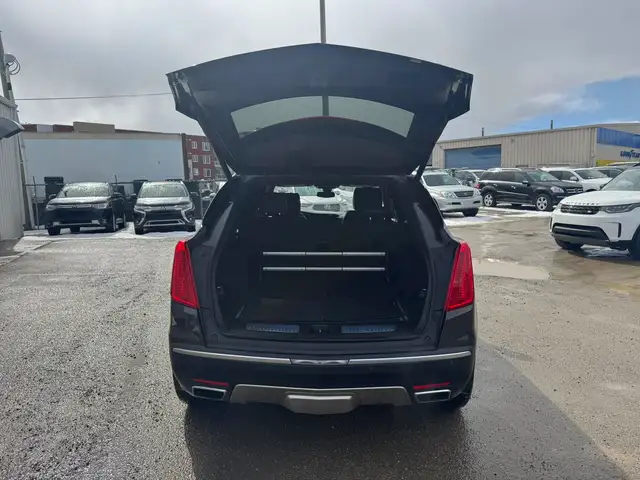 2017 Cadillac XT5 Platinum - Photo 5