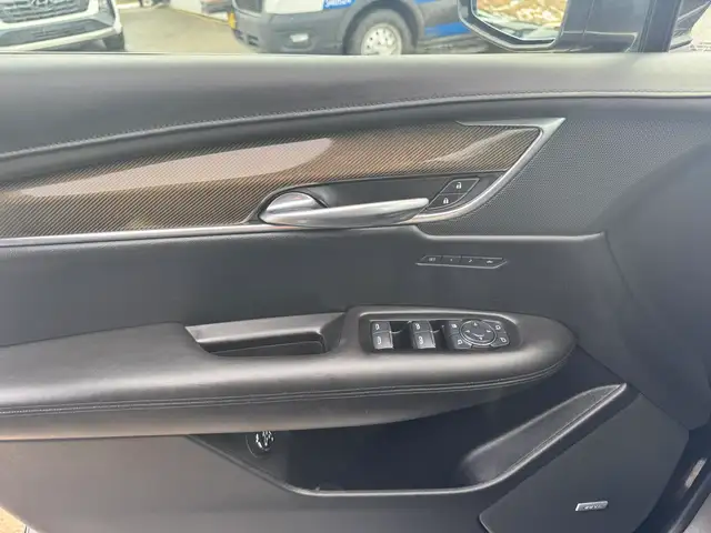 2017 Cadillac XT5 Platinum - Photo 17