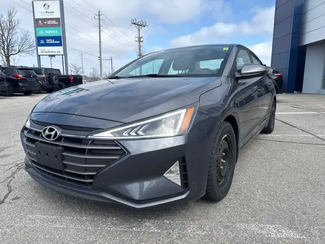2019 Hyundai Elantra Preferred Preferred, Winter Tires - Photo 3