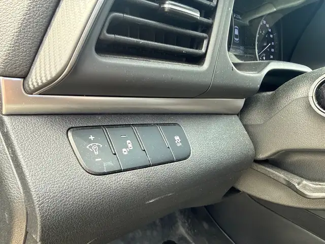 2019 Hyundai Elantra Preferred Preferred, Winter Tires - Photo 11