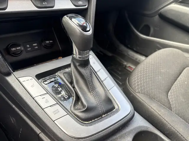 2019 Hyundai Elantra Preferred Preferred, Winter Tires - Photo 13