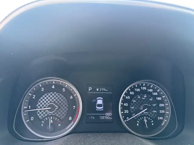 2019 Hyundai Elantra Preferred Preferred, Winter Tires - Photo 17