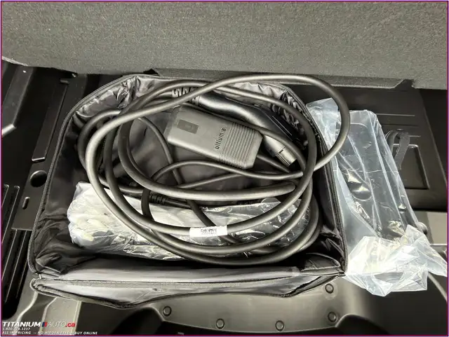 2025 Chevrolet Equinox EV RS-513 KM Range-360 Camera-Adaptive Cr - Photo 40