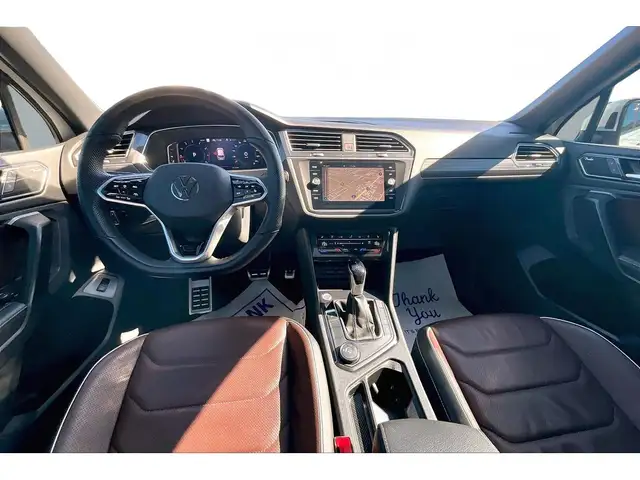 2024 Volkswagen Tiguan AWD | LEATHER | NAV | PANORAMIC SUNROOF | - Photo 4