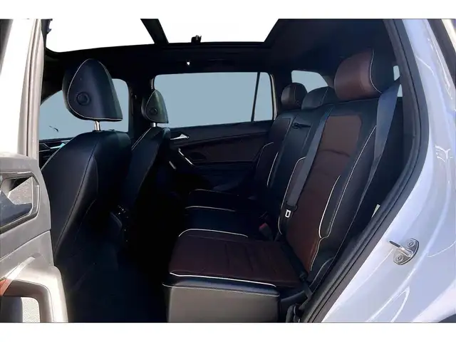 2024 Volkswagen Tiguan AWD | LEATHER | NAV | PANORAMIC SUNROOF | - Photo 10