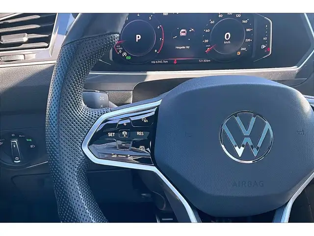 2024 Volkswagen Tiguan AWD | LEATHER | NAV | PANORAMIC SUNROOF | - Photo 12