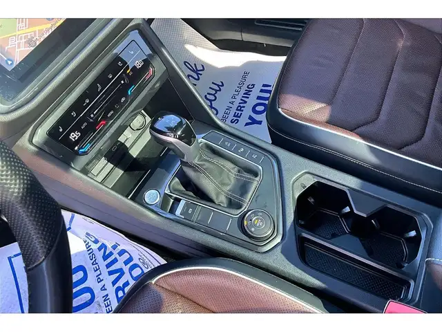 2024 Volkswagen Tiguan AWD | LEATHER | NAV | PANORAMIC SUNROOF | - Photo 16