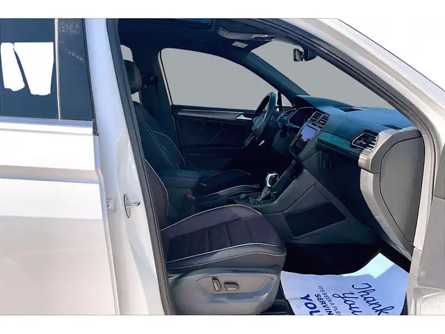 2024 Volkswagen Tiguan AWD | LEATHER | NAV | PANORAMIC SUNROOF | - Photo 20