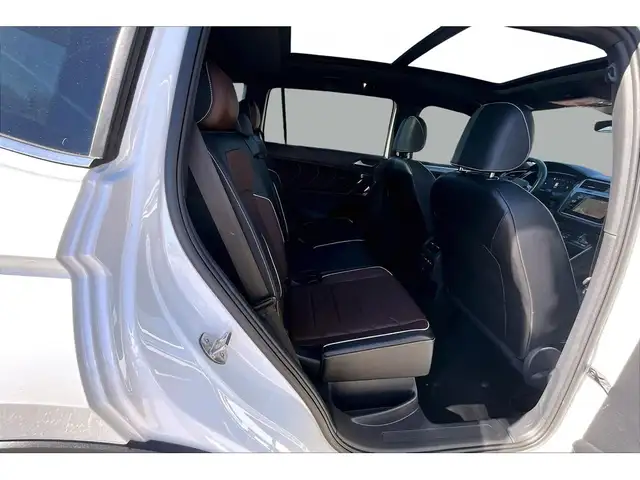 2024 Volkswagen Tiguan AWD | LEATHER | NAV | PANORAMIC SUNROOF | - Photo 22