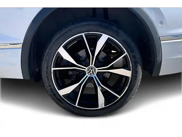 2024 Volkswagen Tiguan AWD | LEATHER | NAV | PANORAMIC SUNROOF | - Photo 38