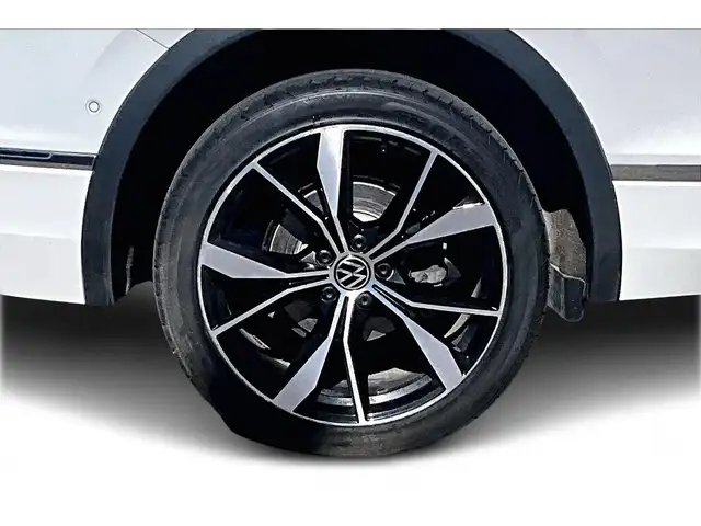 2024 Volkswagen Tiguan AWD | LEATHER | NAV | PANORAMIC SUNROOF | - Photo 40