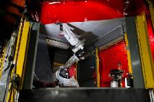 YASKAWA MOTOMAN  EA1400N Welding Robot 2 TABLE CELL AUTO DOORS - Photo 3