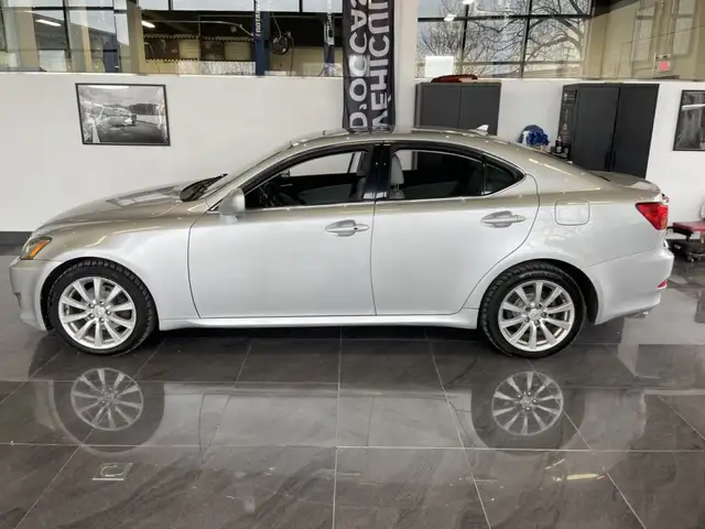 2008 Lexus IS 250 - Photo 4