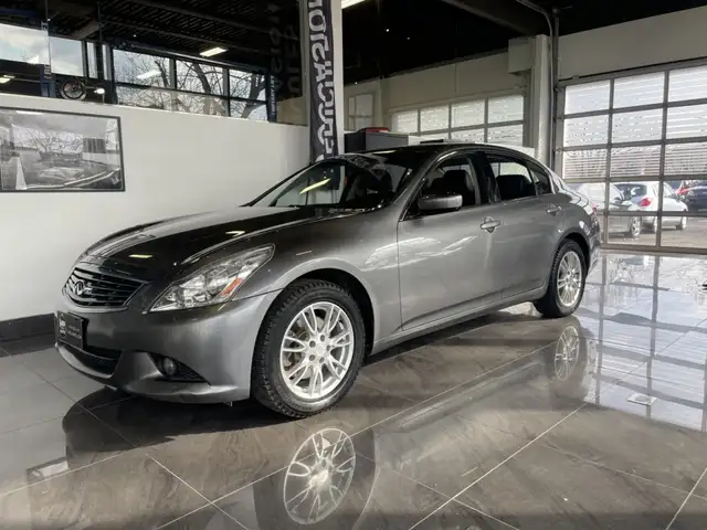 2011 Infiniti G25 Sedan x