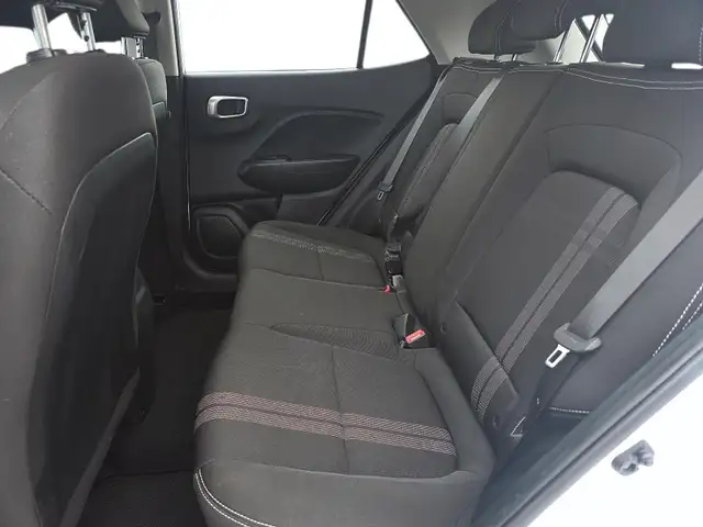 2024 Hyundai Venue Preferred Preferred | Lane Assist |Heated... - Photo 12