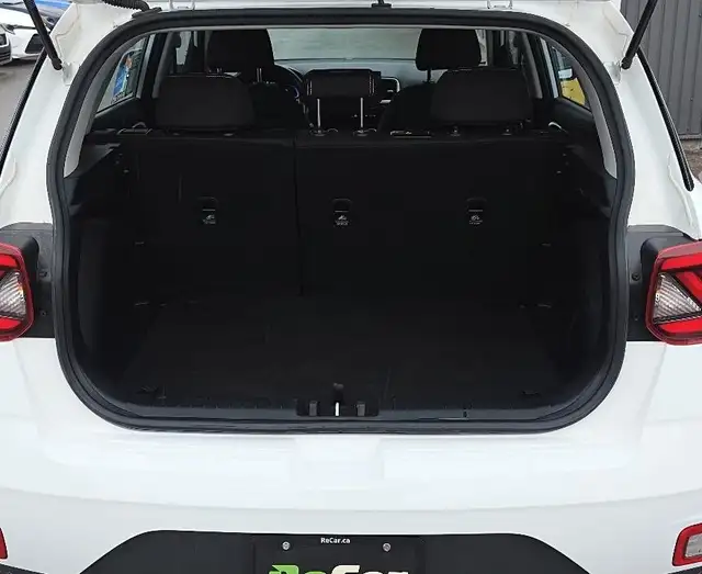 2024 Hyundai Venue Preferred Preferred | Lane Assist |Heated... - Photo 14