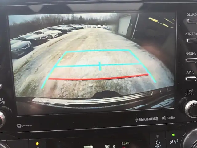 2020 Toyota Highlander XLE XLE | Sunroof | Leather Seats - Photo 19