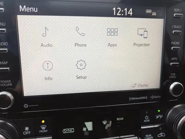 2020 Toyota Highlander XLE XLE | Sunroof | Leather Seats - Photo 20