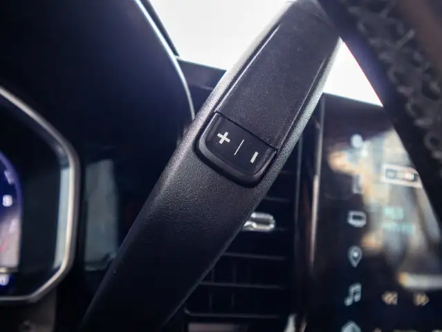 2023 Chevrolet Silverado 1500 LT - Heated Steering Wheel - Photo 33