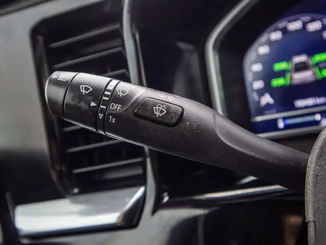 2023 Chevrolet Silverado 1500 LT - Heated Steering Wheel - Photo 34