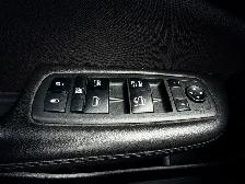 2015 Chrysler 200 Limited 4dr Front-wheel Drive Sedan Automatic - Photo 16