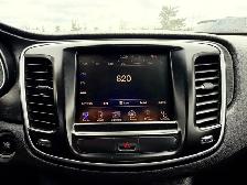 2015 Chrysler 200 Limited 4dr Front-wheel Drive Sedan Automatic - Photo 23