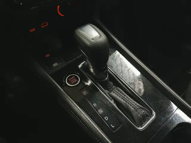 2024 Nissan Kicks SV SV |Heated Seats & Steering - Photo 18