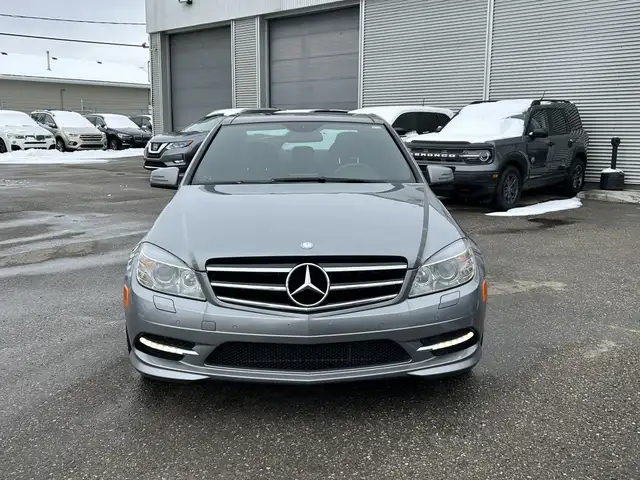 2011 Mercedes-Benz C-Class C 350 4MATIC AWD SEDAN//NAVI/BACK UP - Photo 2