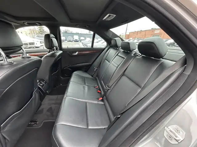 2011 Mercedes-Benz C-Class C 350 4MATIC AWD SEDAN//NAVI/BACK UP - Photo 38