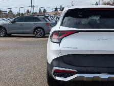 2025 Kia Sportage LX - Photo 13