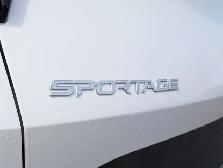 2025 Kia Sportage LX - Photo 15