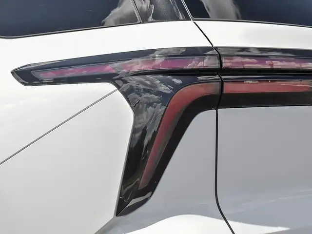 2026 Chevrolet Traverse - Photo 10