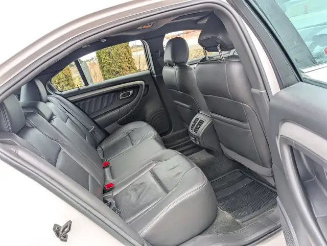 2014 Ford Taurus 4dr Sdn SEL AWD | Fully Loaded! | Heated seats! - Photo 12