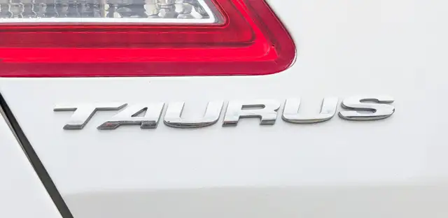 2014 Ford Taurus 4dr Sdn SEL AWD | Fully Loaded! | Heated seats! - Photo 23