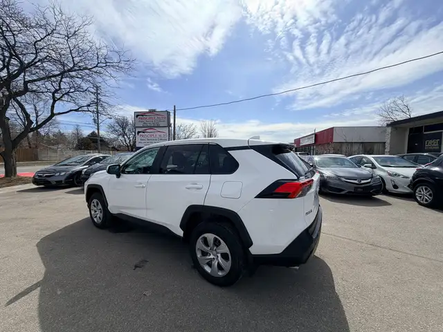 2023 Toyota RAV4 LE 63KM AWD CERTIFIED-WARRANTY - Photo 4