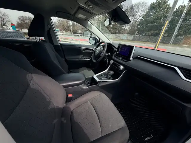 2023 Toyota RAV4 LE 63KM AWD CERTIFIED-WARRANTY - Photo 17