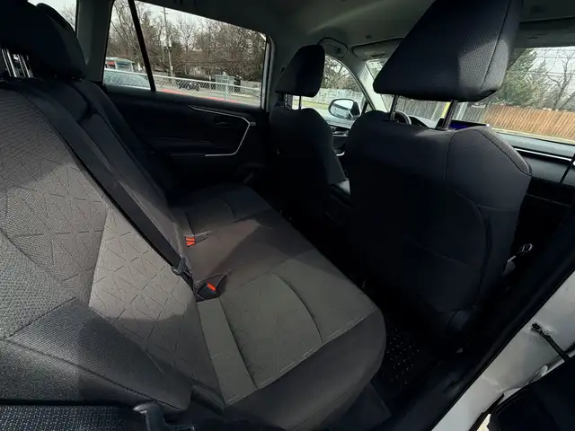 2023 Toyota RAV4 LE 63KM AWD CERTIFIED-WARRANTY - Photo 18
