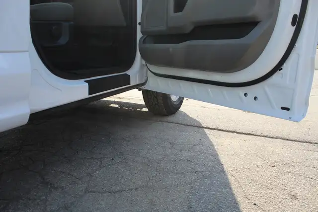 2019 Ford F-150 XLT Reg Cab 8ft Box Ladder Rack Matching Cap - Photo 14