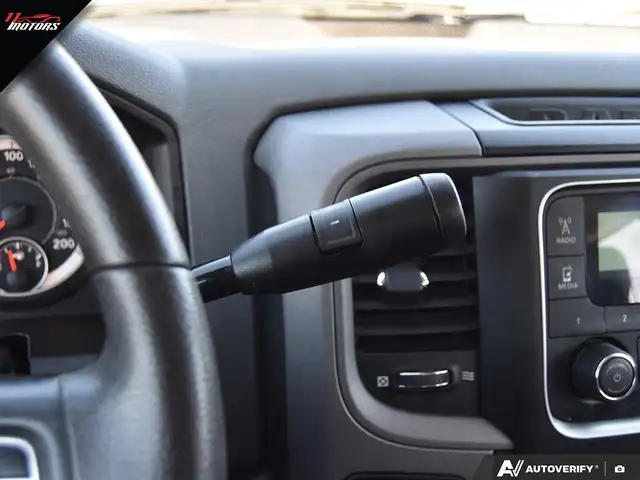 2019 Ram 1500 Classic ST 4x4 Quad Cab 6'4' Box | 5.7 HEMI | CERT - Photo 18